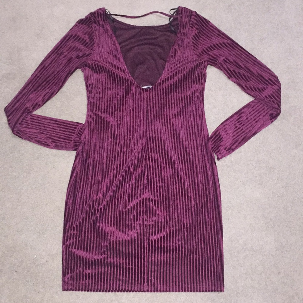 Maroon dress - Picture 2 of 2